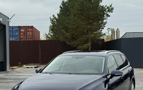 Volkswagen Passat B8 рестайлинг, 2018 год, 2 050 000 рублей, 2 фотография