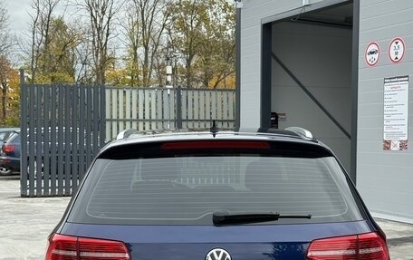 Volkswagen Passat B8 рестайлинг, 2018 год, 2 050 000 рублей, 11 фотография