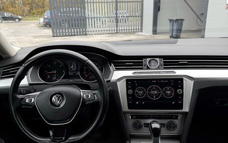Volkswagen Passat B8 рестайлинг, 2018 год, 2 050 000 рублей, 22 фотография