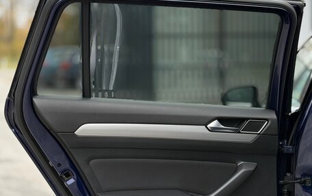 Volkswagen Passat B8 рестайлинг, 2018 год, 2 050 000 рублей, 25 фотография