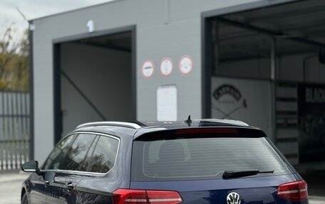 Volkswagen Passat B8 рестайлинг, 2018 год, 2 050 000 рублей, 17 фотография