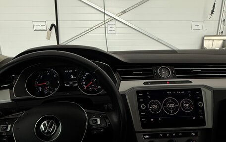 Volkswagen Passat B8 рестайлинг, 2018 год, 2 050 000 рублей, 34 фотография