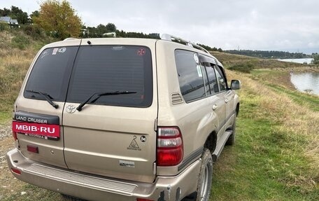 Toyota Land Cruiser 100 рестайлинг 2, 2002 год, 2 400 000 рублей, 5 фотография