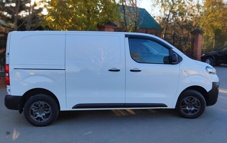 Opel Vivaro, 2021 год, 2 890 000 рублей, 3 фотография
