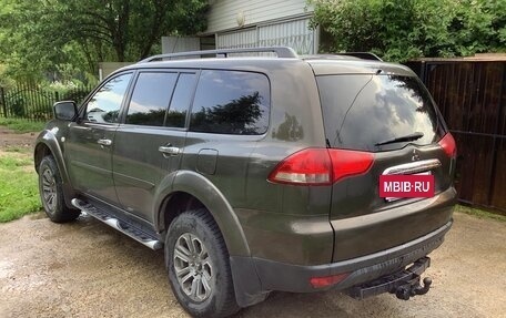 Mitsubishi Pajero Sport II рестайлинг, 2015 год, 1 650 000 рублей, 3 фотография