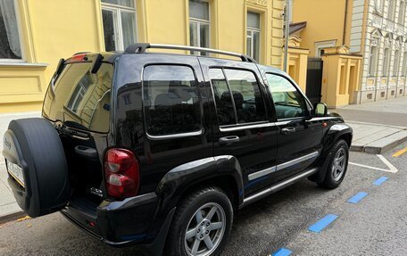Jeep Cherokee, 2006 год, 1 300 000 рублей, 4 фотография