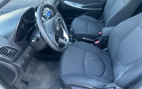 Hyundai Solaris II рестайлинг, 2013 год, 822 000 рублей, 6 фотография