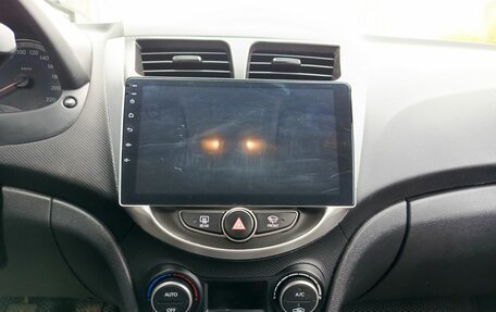 Hyundai Solaris II рестайлинг, 2016 год, 823 000 рублей, 18 фотография