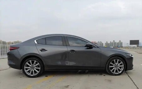 Mazda 3, 2022 год, 1 900 000 рублей, 4 фотография