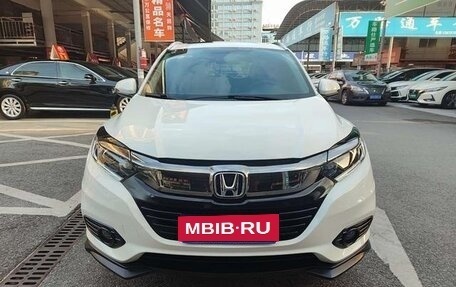 Honda Vezel, 2021 год, 1 550 000 рублей, 2 фотография
