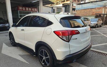 Honda Vezel, 2021 год, 1 550 000 рублей, 7 фотография