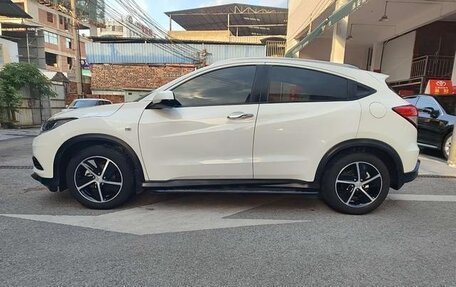 Honda Vezel, 2021 год, 1 550 000 рублей, 8 фотография