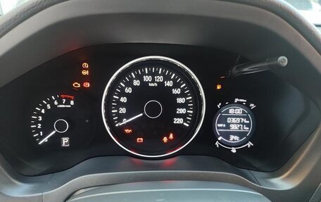 Honda Vezel, 2021 год, 1 550 000 рублей, 17 фотография