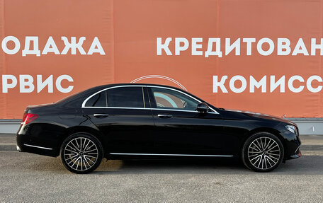 Mercedes-Benz E-Класс, 2019 год, 3 199 000 рублей, 4 фотография