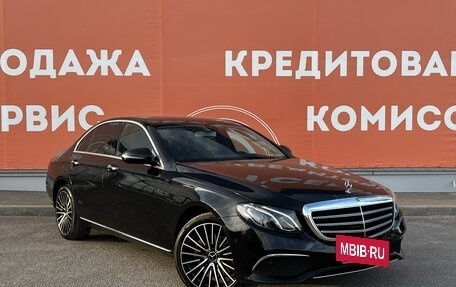 Mercedes-Benz E-Класс, 2019 год, 3 199 000 рублей, 3 фотография