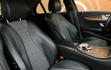 Mercedes-Benz E-Класс, 2019 год, 3 199 000 рублей, 38 фотография