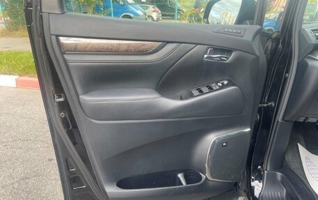 Toyota Alphard III, 2021 год, 7 180 000 рублей, 9 фотография