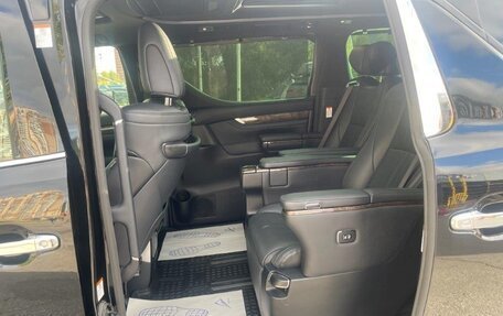 Toyota Alphard III, 2021 год, 7 180 000 рублей, 25 фотография