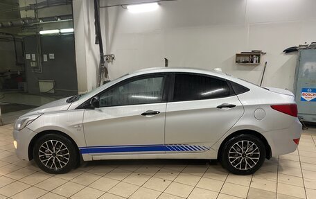 Hyundai Solaris II рестайлинг, 2015 год, 689 000 рублей, 2 фотография