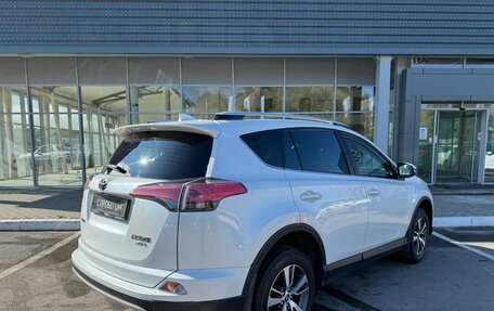 Toyota RAV4, 2019 год, 2 590 000 рублей, 5 фотография