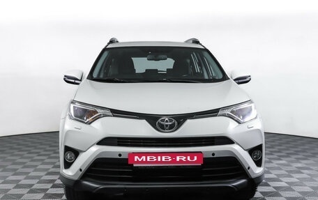 Toyota RAV4, 2017 год, 2 290 000 рублей, 2 фотография
