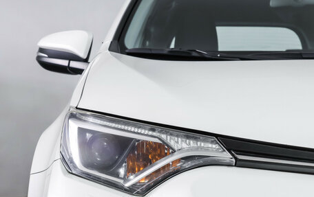 Toyota RAV4, 2017 год, 2 290 000 рублей, 23 фотография