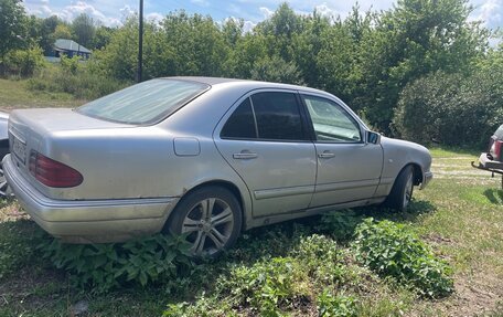Mercedes-Benz E-Класс, 1998 год, 170 000 рублей, 3 фотография