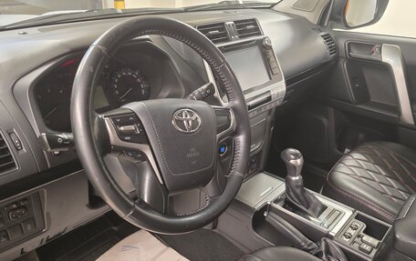 Toyota Land Cruiser Prado 150 рестайлинг 2, 2019 год, 4 200 900 рублей, 8 фотография
