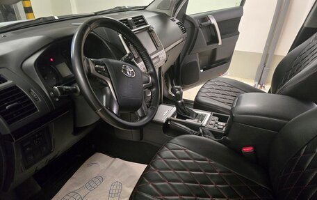 Toyota Land Cruiser Prado 150 рестайлинг 2, 2019 год, 4 200 900 рублей, 13 фотография