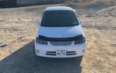 Toyota Corolla Spacio II, 1999 год, 600 000 рублей, 1 фотография