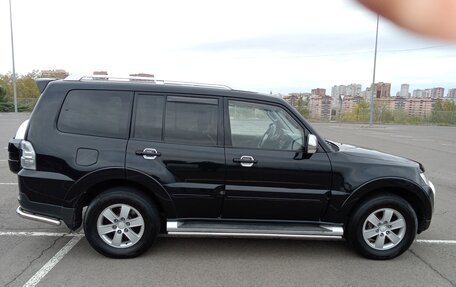 Mitsubishi Pajero IV, 2008 год, 1 885 000 рублей, 2 фотография