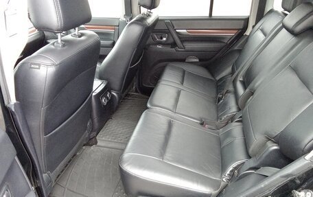 Mitsubishi Pajero IV, 2008 год, 1 885 000 рублей, 17 фотография