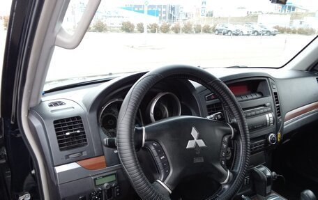 Mitsubishi Pajero IV, 2008 год, 1 885 000 рублей, 11 фотография