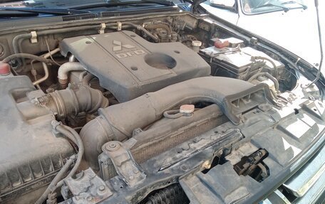 Mitsubishi Pajero IV, 2008 год, 1 885 000 рублей, 20 фотография