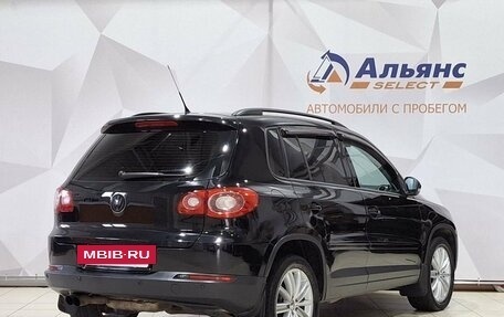 Volkswagen Tiguan I, 2011 год, 990 000 рублей, 3 фотография