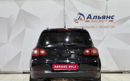 Volkswagen Tiguan I, 2011 год, 990 000 рублей, 4 фотография