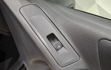 Volkswagen Tiguan I, 2011 год, 990 000 рублей, 28 фотография