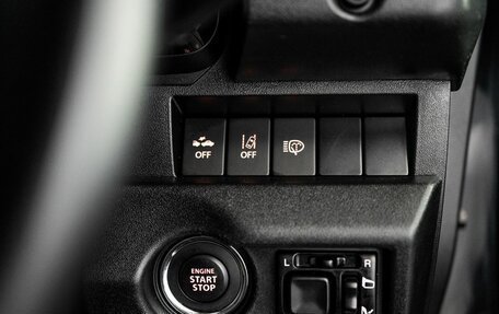 Suzuki Jimny, 2019 год, 1 590 000 рублей, 16 фотография