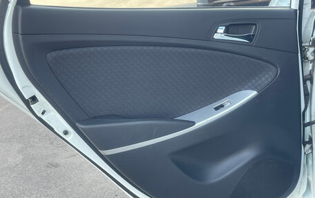 Hyundai Solaris II рестайлинг, 2012 год, 850 000 рублей, 18 фотография