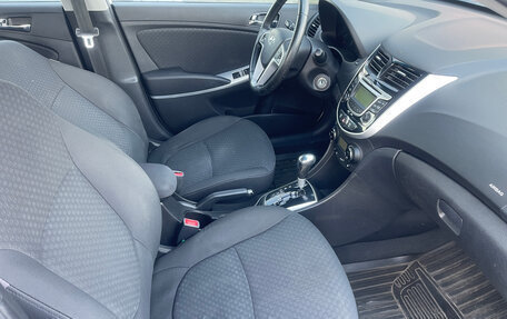 Hyundai Solaris II рестайлинг, 2012 год, 850 000 рублей, 20 фотография