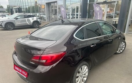 Opel Astra J, 2013 год, 750 000 рублей, 3 фотография