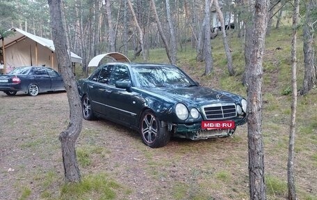 Mercedes-Benz E-Класс, 1995 год, 350 000 рублей, 6 фотография