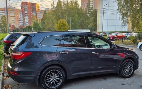 Hyundai Santa Fe III рестайлинг, 2015 год, 2 090 000 рублей, 2 фотография