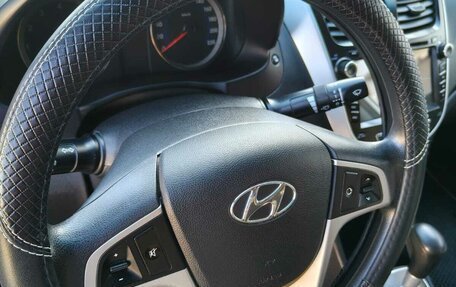 Hyundai Solaris II рестайлинг, 2013 год, 850 000 рублей, 9 фотография