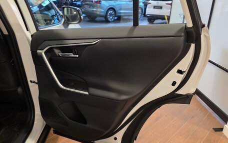 Toyota RAV4, 2025 год, 4 450 000 рублей, 14 фотография