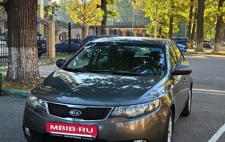 KIA Cerato III, 2010 год, 1 000 000 рублей, 4 фотография