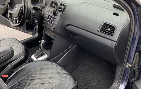 Volkswagen Polo VI (EU Market), 2017 год, 1 400 000 рублей, 19 фотография