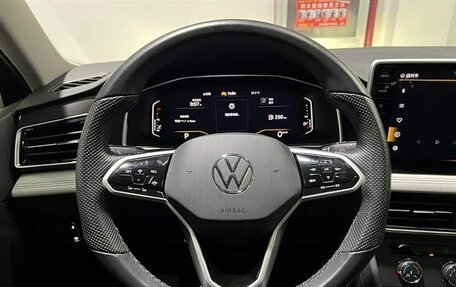 Volkswagen Tiguan II, 2022 год, 2 461 600 рублей, 5 фотография