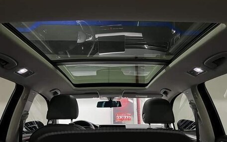 Volkswagen Tiguan II, 2022 год, 2 461 600 рублей, 9 фотография