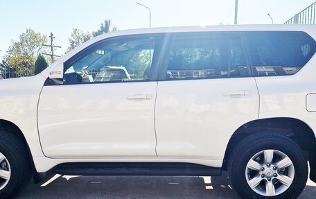 Toyota Land Cruiser Prado 150 рестайлинг 2, 2014 год, 3 900 000 рублей, 2 фотография